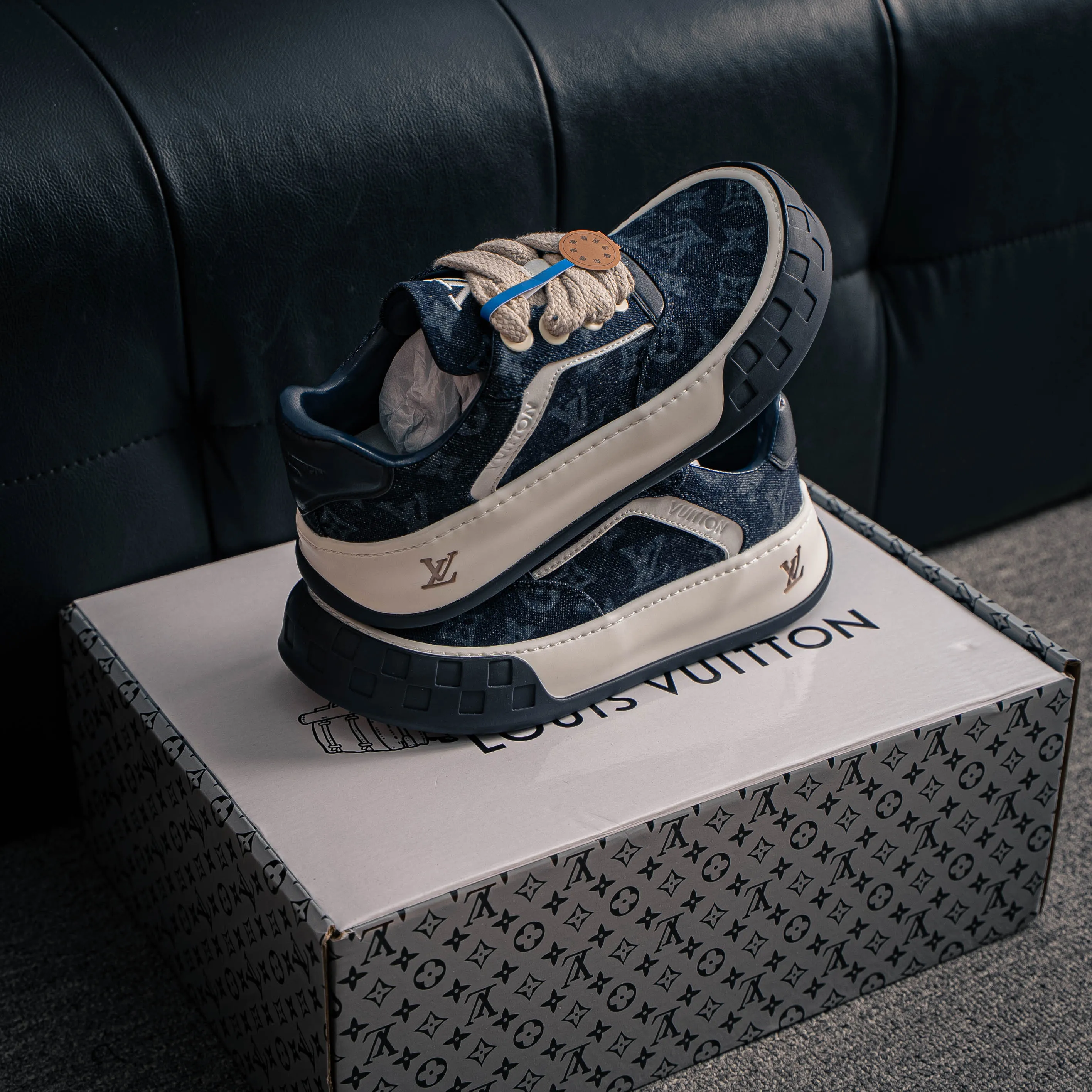 # LV LOUIS VUITTON Tilted Low Sneakers Series Low-Top Retro Versatile Skate Shoes 2026 Skate Shoes Shoes